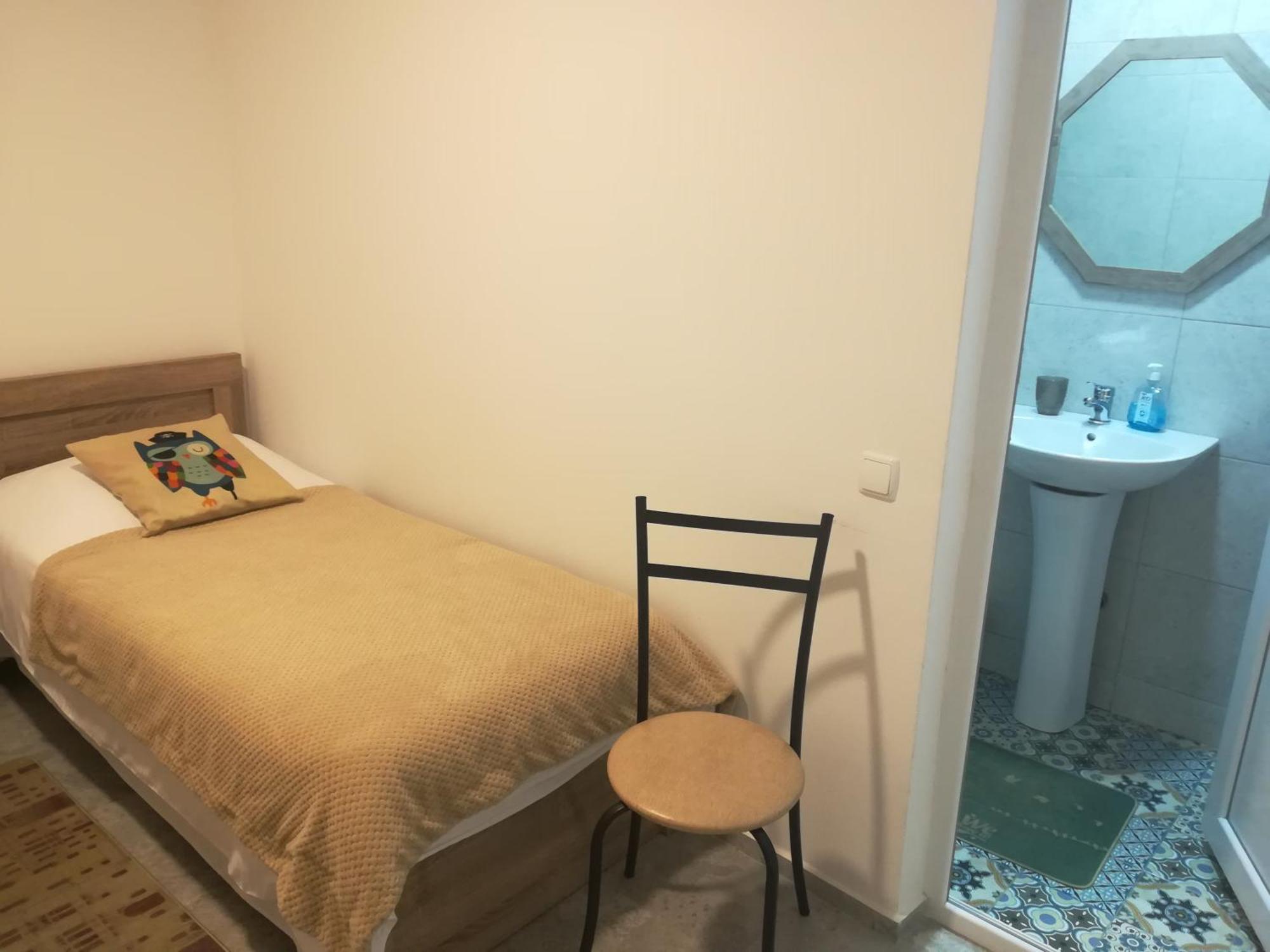 Family Нotel Banuri Kutaisi Pokoj fotografie