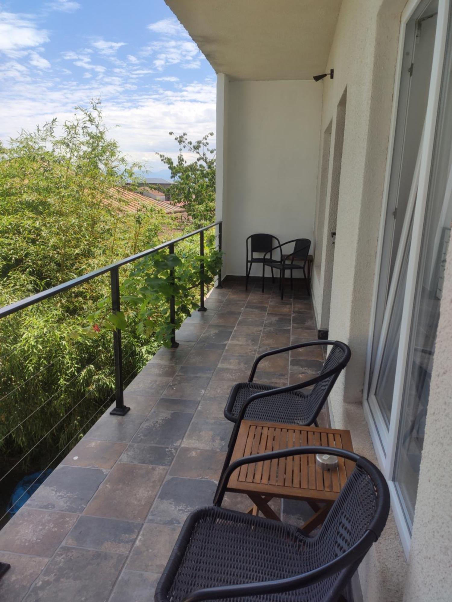 Family Нotel Banuri Kutaisi Pokoj fotografie