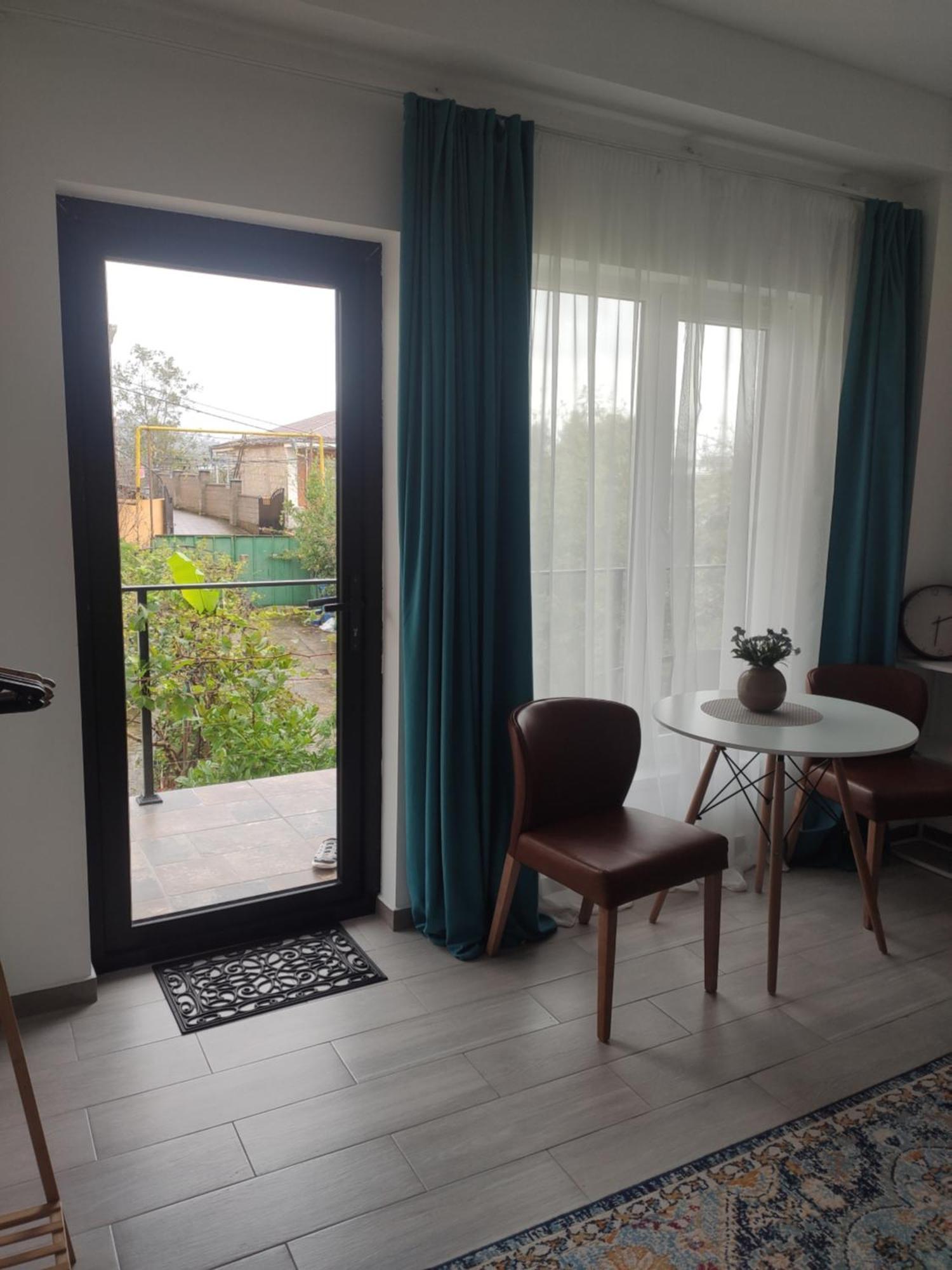 Family Нotel Banuri Kutaisi Exteriér fotografie
